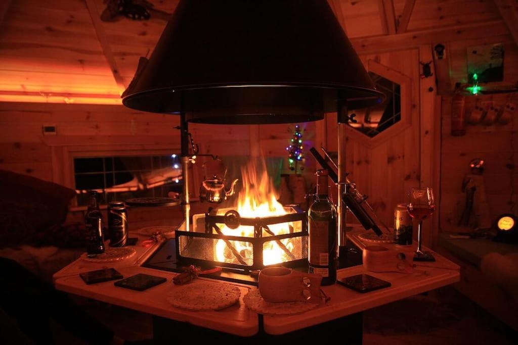 Beach House, With Bbq Lodge And Hot Tub! Борнмът Екстериор снимка
